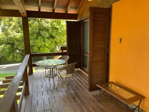 Sacada da suíte, junto à porta do quarto